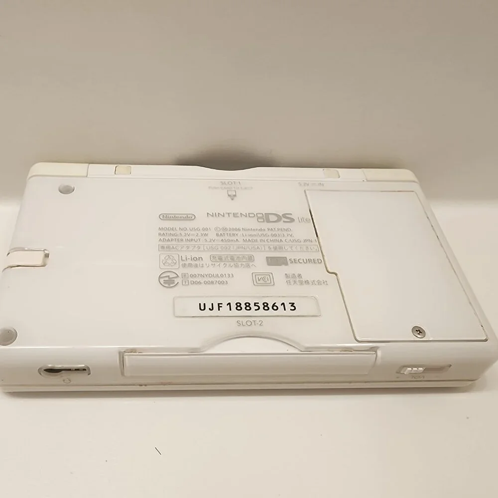 Authentic Nintendo DS Lite Console With Charger Final Fantasy Crystal Chronicles